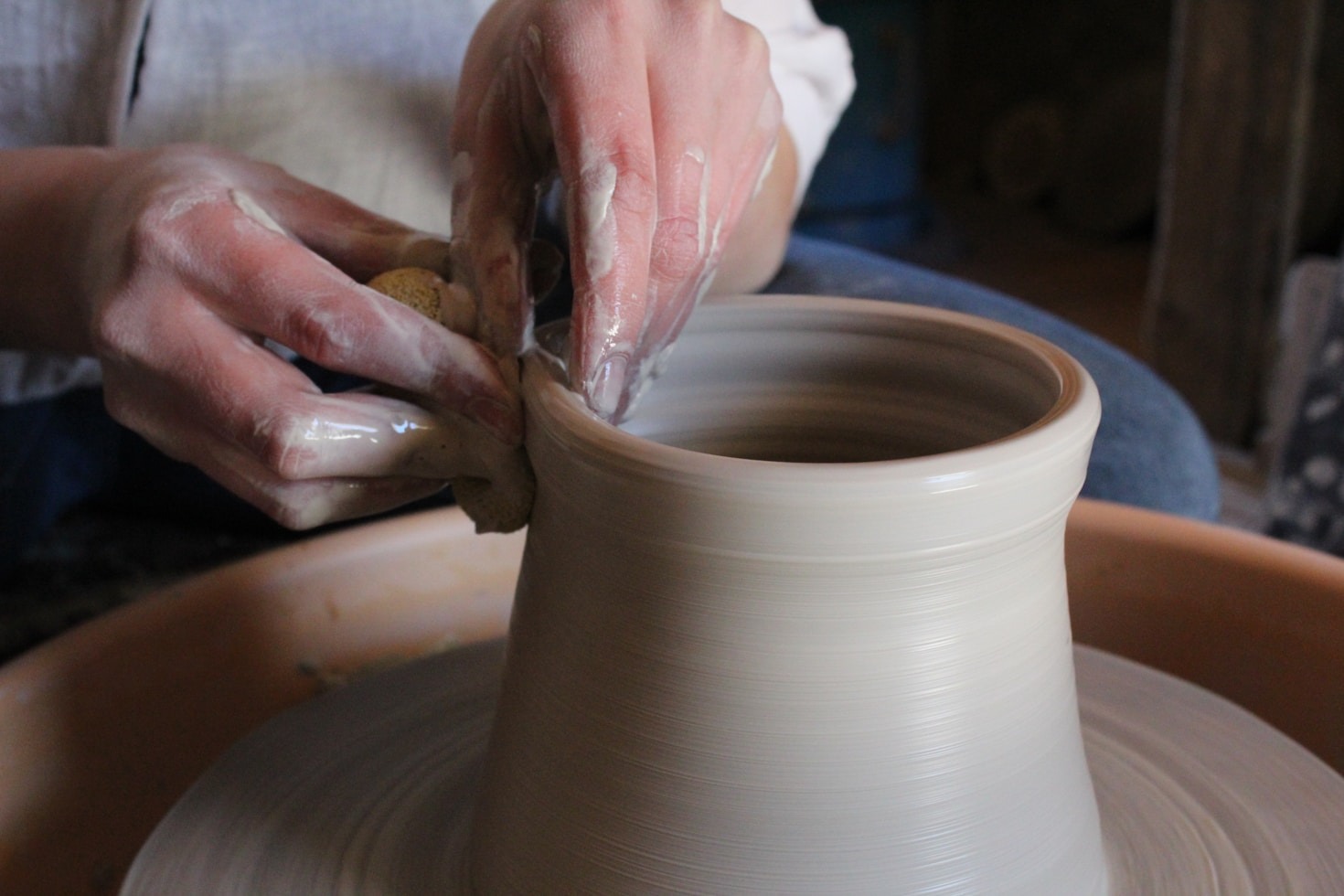 How Botany Meets Skincare in Artisanal Products